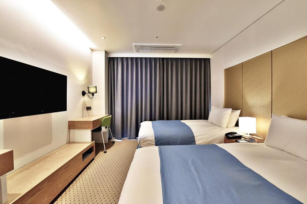 Hotel Whistlelark Jeju by Eksteriør bilde