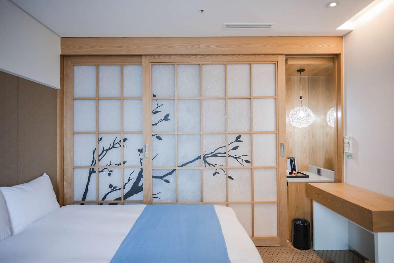 Hotel Whistlelark Jeju by Eksteriør bilde